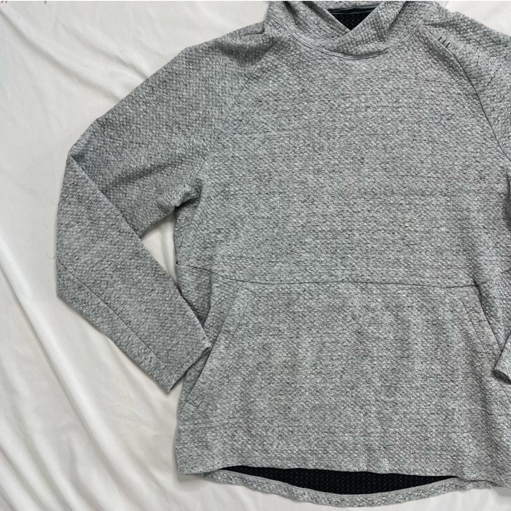 Lululemon Athletica At Ease Textured Heather Melody Light
Grey Hoodie Sweatshirt